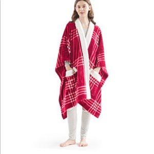 NEW Charter Club plush wrap/throw